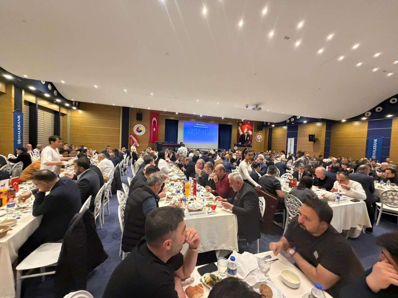 Muğla’da Esnaf ve İş İnsanları Halkbank İftarında Buluştu 4